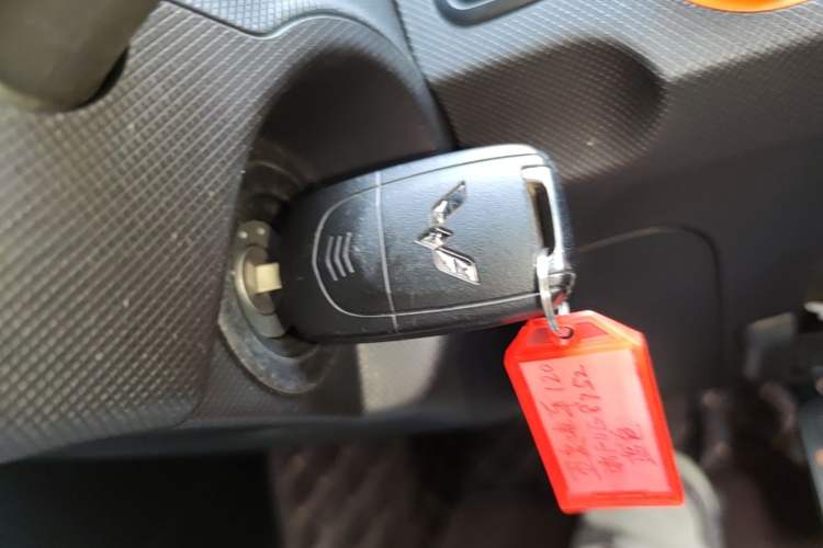 Used Wuling Hongguang MINIEV 2022 Easy Version Lithium Iron Phosphate Vehicle Key
