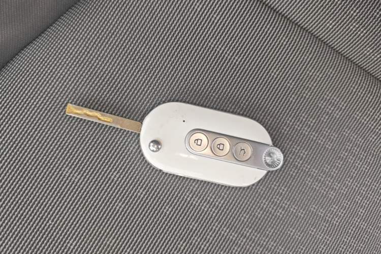 Used Wuling Hongguang MINIEV 2022 Easy Version Lithium Iron Phosphate Vehicle Key