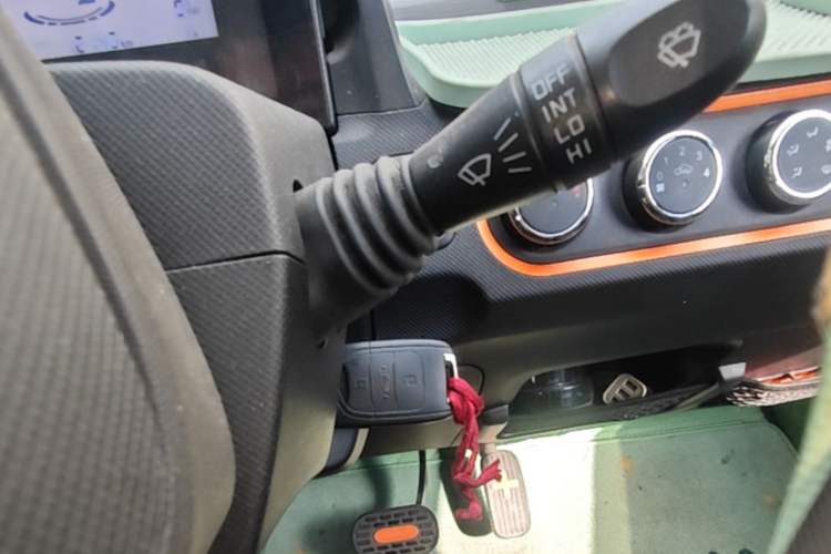 Used Wuling Hongguang MINIEV 2022 Easy Version Lithium Iron Phosphate Vehicle Key
