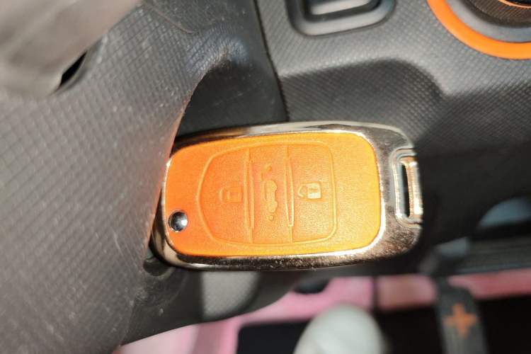 Used Wuling Hongguang MINIEV 2022 Easy Version Lithium Iron Phosphate Vehicle Key