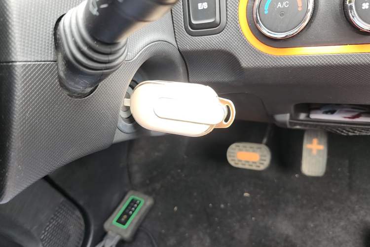 Used Wuling Hongguang MINIEV 2022 Zizai Version Lithium Iron Phosphate Vehicle Key