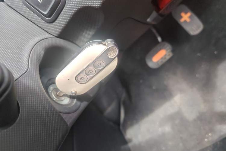 Used Wuling Hongguang MINIEV 2022 Zizai Version Lithium-NMC Vehicle Key