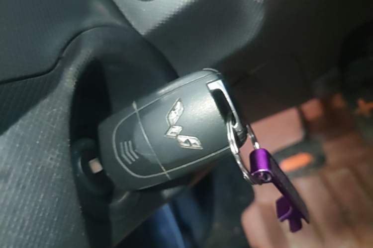 Used Wuling Hongguang MINIEV 2022 Easy Version Lithium Iron Phosphate Vehicle Key