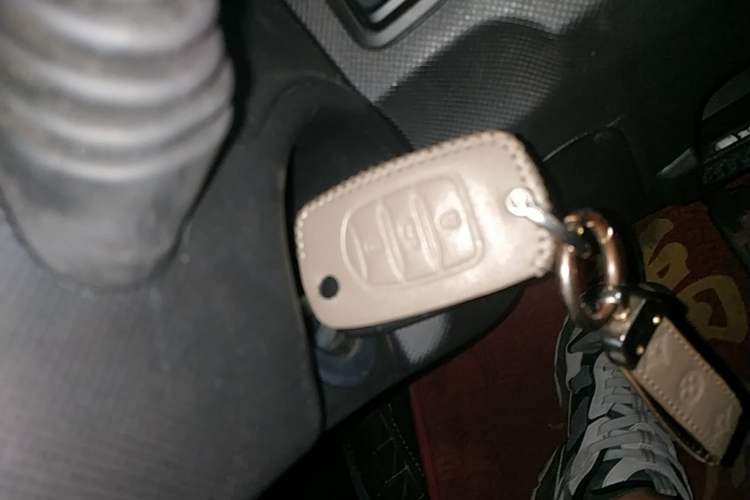 Used Wuling Hongguang MINIEV 2022 Macaron Fashion Model Lithium Iron Phosphate Vehicle Key