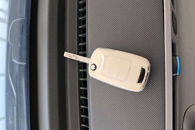 Used Wuling Hongguang MINIEV 2022 Easy Version Lithium Iron Phosphate Vehicle Key