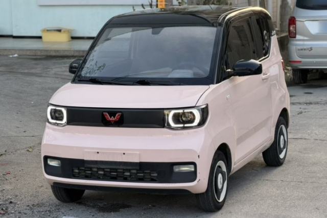 Used Wuling Hongguang MINIEV 2022 Macaron Premium Model – Lithium Ternary Battery