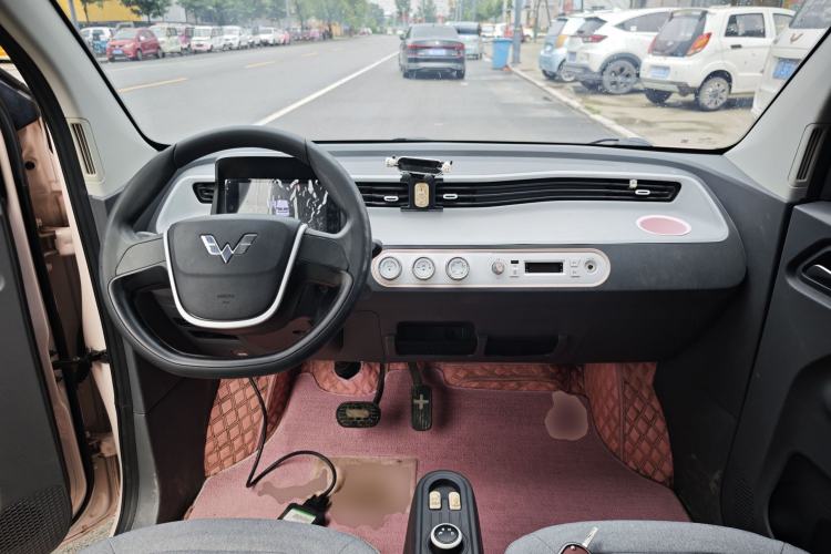 Used Wuling Hongguang MINIEV 2022 Macaron Fashion Edition Lithium-Nickel-Cobalt-Alpha-oxide Center Console