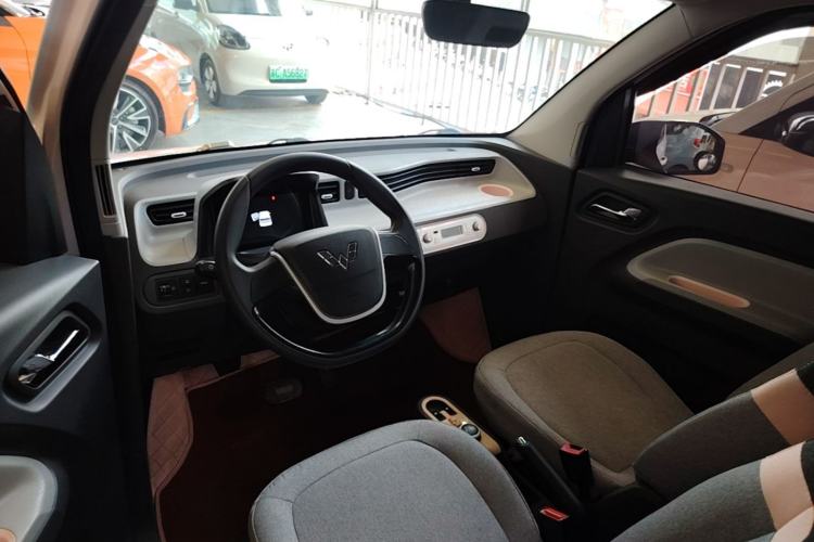 Used Wuling Hongguang MINIEV 2022 Macaron Premium Model – Lithium Ternary Battery Center Console