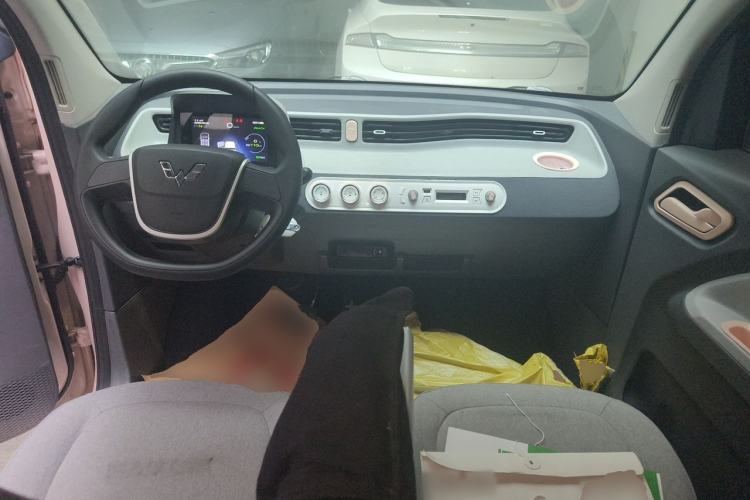 Used Wuling Hongguang MINIEV 2022 Macaron Fashion Edition Lithium-Nickel-Cobalt-Alpha-oxide Center Console