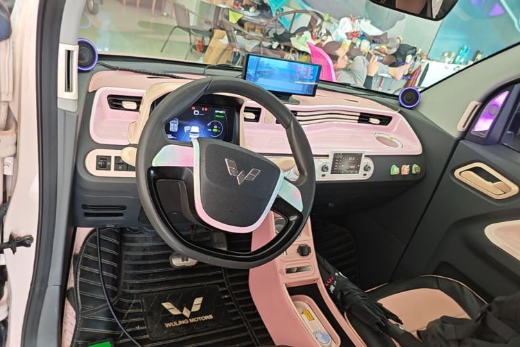 Used Wuling Hongguang MINIEV 2022 Enjoy Edition Lithium Iron Phosphate Center Console