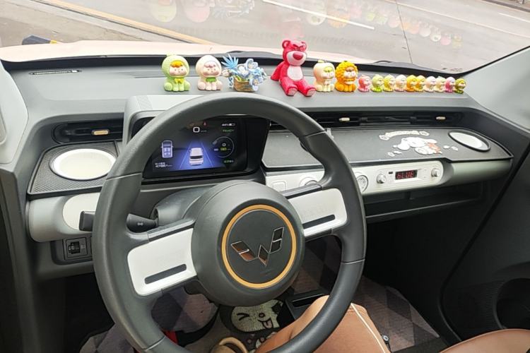 Used Wuling Hongguang MINIEV 2022 GAMEBOY 200km Gaming Edition with Lithium Iron Phosphate Center Console