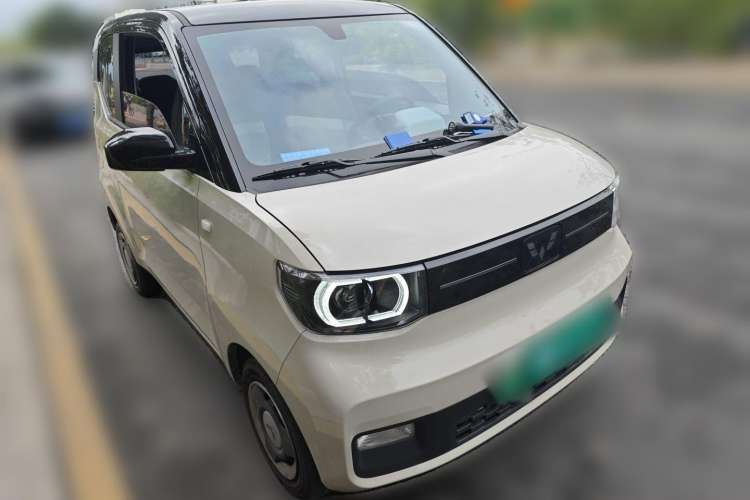 Used Wuling Hongguang MINIEV 2022 Macaron Premium Model – Lithium Iron Phosphate Front Right 45 Deg