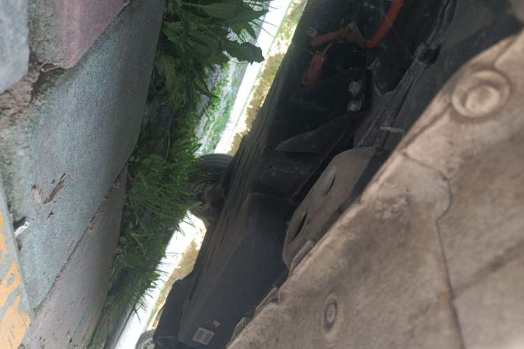 Used Wuling Hongguang MINIEV 2022 Macaron Fashion Model Lithium Iron Phosphate Chassis Front Left