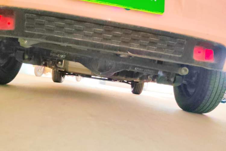 Used Wuling Hongguang MINIEV 2022 Macaron Fashion Model Lithium Iron Phosphate Chassis Rear