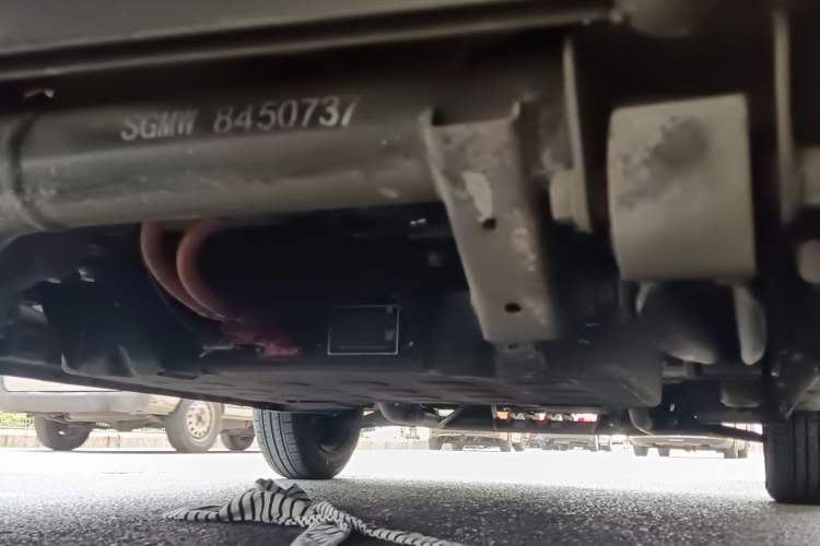 Used Wuling Hongguang MINIEV 2022 Macaron Fashion Model Lithium Iron Phosphate Chassis Rear Right