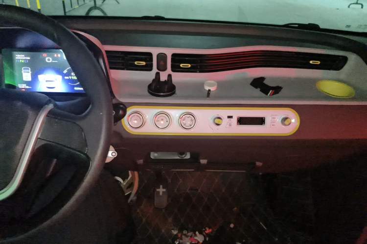 Used Wuling Hongguang MINIEV 2022 Macaron-Color Edition Lithium Iron Phosphate Audio And AC Panel