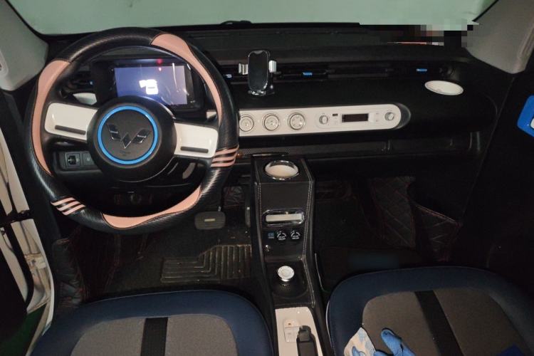 Used Wuling Hongguang MINIEV 2022 GAMEBOY 200km Gaming Edition with Lithium Iron Phosphate Center Console