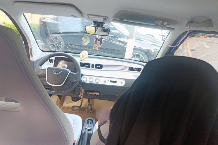 Used Wuling Hongguang MINIEV 2022 Macaron-Color Edition Lithium Iron Phosphate Center Console