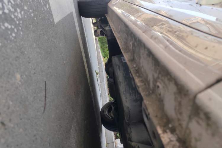 Used Wuling Hongguang MINIEV 2022 Macaron Fashion Model Lithium Iron Phosphate Chassis Front Right