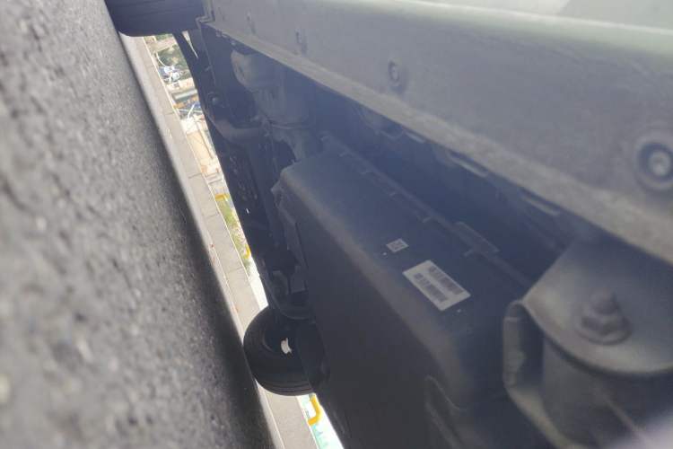 Used Wuling Hongguang MINIEV 2022 Macaron Fashion Model Lithium Iron Phosphate Chassis Rear Left