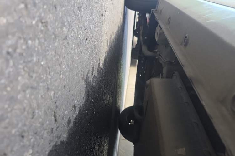Used Wuling Hongguang MINIEV 2022 Macaron Fashion Model Lithium Iron Phosphate Chassis Rear Left