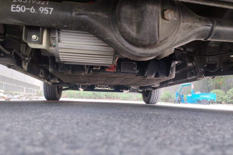 Used Wuling Hongguang MINIEV 2022 Macaron Colorful Edition Lithium-Ion Battery Chassis Rear