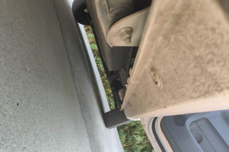 Used Wuling Hongguang MINIEV 2022 Macaron Fashion Model Lithium Iron Phosphate Chassis Rear Right