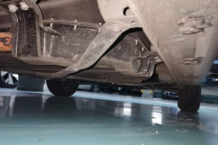 Used Wuling Hongguang MINIEV 2022 Convertible Model Chassis Rear Right