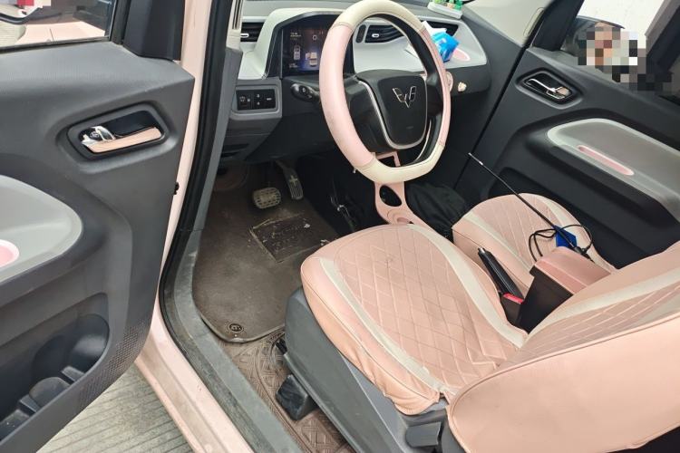 Used Wuling Hongguang MINIEV 2022 Macaron Premium Model – Lithium Iron Phosphate Driver Seat