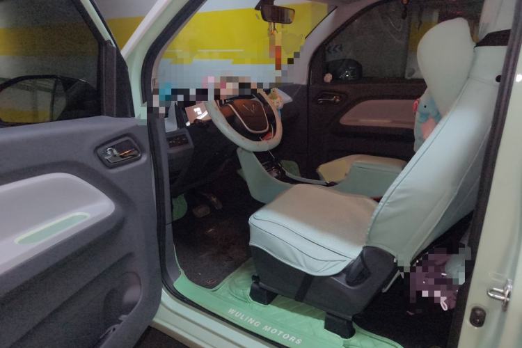 Used Wuling Hongguang MINIEV 2022 Macaron Premium Model – Lithium Iron Phosphate Driver Seat