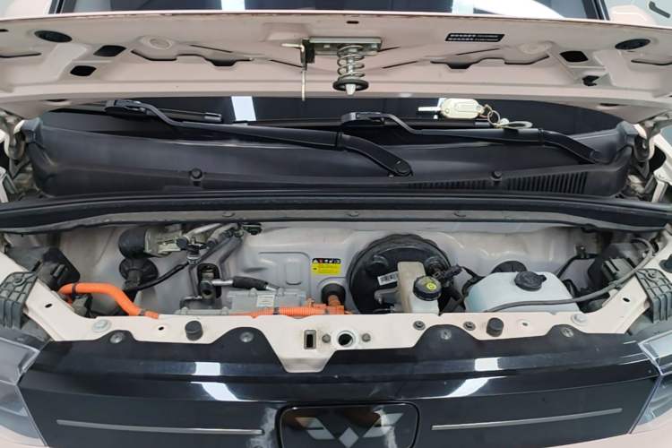 Used Wuling Hongguang MINIEV 2022 Macaron Premium Model – Lithium Iron Phosphate Engine Bay