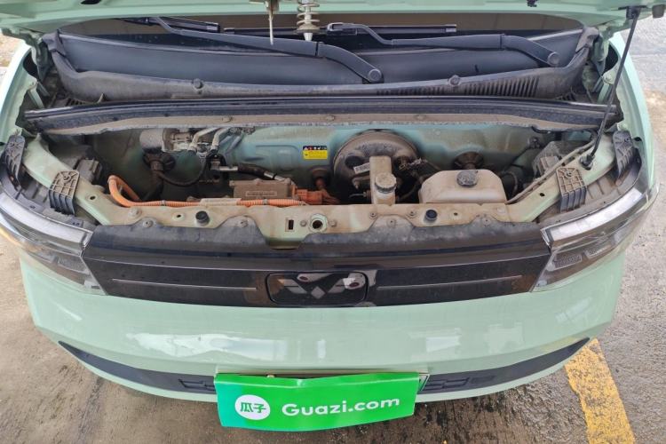 Used Wuling Hongguang MINIEV 2022 Macaron Fashion Model Lithium Iron Phosphate Engine Bay