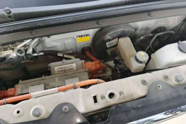 Used Wuling Hongguang MINIEV 2022 Macaron Premium Model – Lithium Iron Phosphate Engine Bay