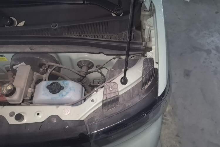 Used Wuling Hongguang MINIEV 2022 Macaron Premium Model – Lithium Iron Phosphate Engine Bay Left