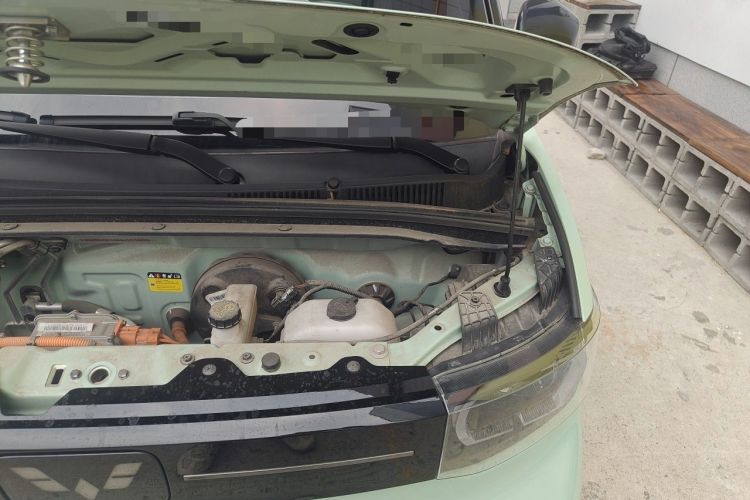 Used Wuling Hongguang MINIEV 2022 Macaron Premium Model – Lithium Iron Phosphate Engine Bay Left