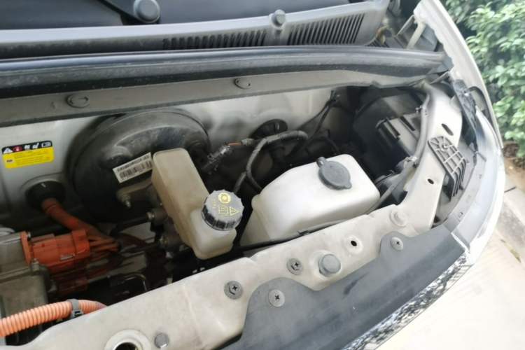 Used Wuling Hongguang MINIEV 2022 Macaron Premium Model – Lithium Iron Phosphate Engine Bay Left