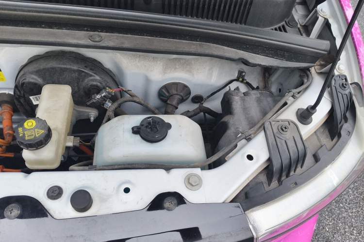 Used Wuling Hongguang MINIEV 2022 Zizai Version Lithium Iron Phosphate Engine Bay Left