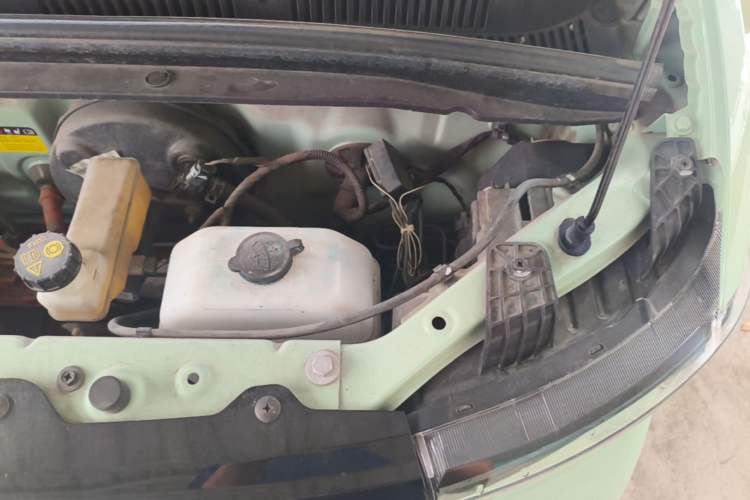 Used Wuling Hongguang MINIEV 2022 Macaron Premium Model – Lithium Iron Phosphate Engine Bay Left