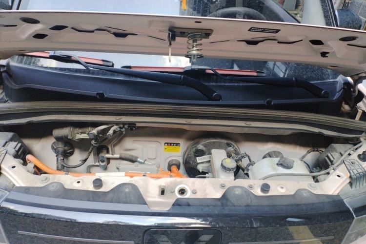 Used Wuling Hongguang MINIEV 2022 Macaron Colorful Edition Lithium-Ion Battery Engine Bay