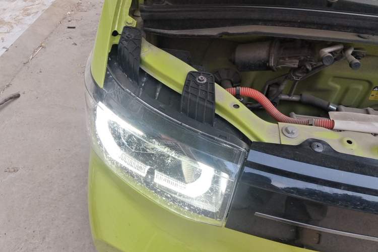 Used Wuling Hongguang MINIEV 2022 Macaron-Color Edition Lithium Iron Phosphate Engine Bay Right