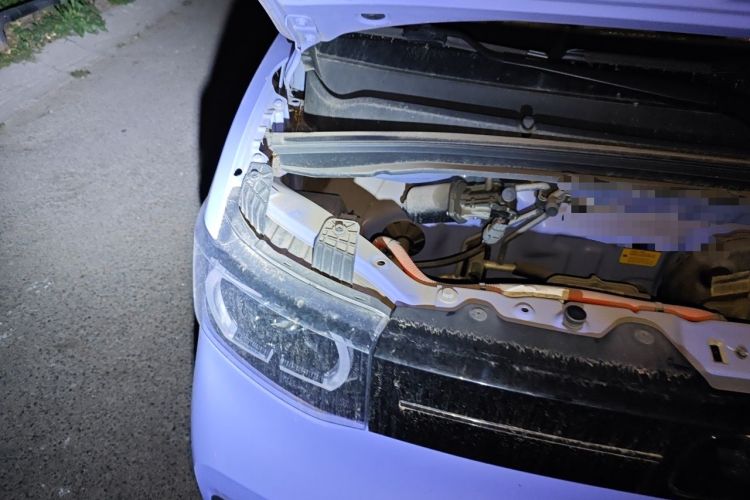 Used Wuling Hongguang MINIEV 2022 Macaron Colorful Edition Lithium-Ion Battery Engine Bay Right