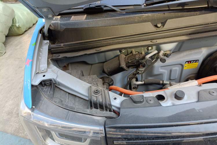 Used Wuling Hongguang MINIEV 2022 Convertible Model Engine Bay Right