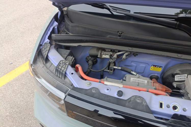 Used Wuling Hongguang MINIEV 2022 Macaron-Color Edition Lithium Iron Phosphate Engine Bay Right