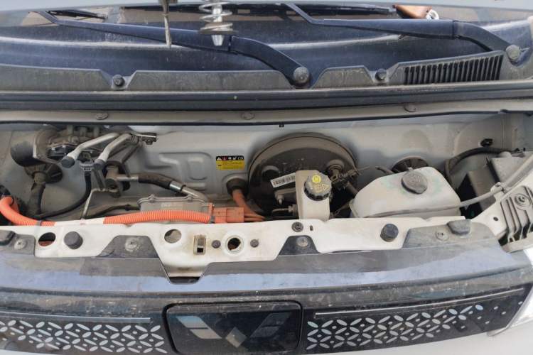 Used Wuling Hongguang MINIEV 2022 GAMEBOY 200km Gaming Edition with Lithium Iron Phosphate Engine Bay