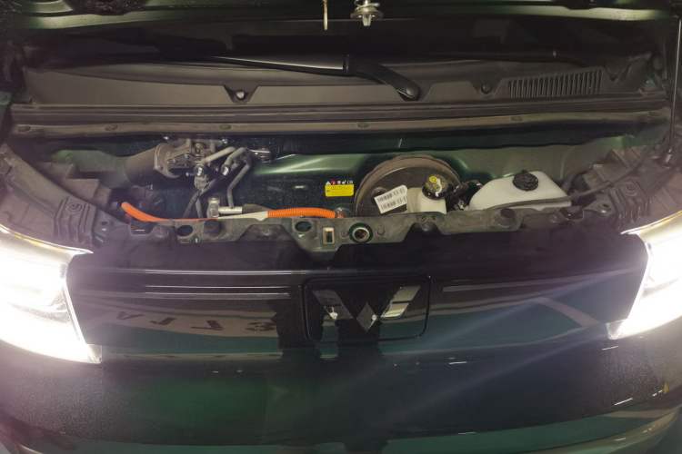 Used Wuling Hongguang MINIEV 2022 Convertible Model Engine Bay
