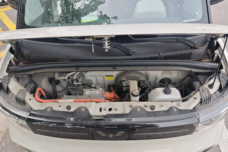 Used Wuling Hongguang MINIEV 2022 Macaron Premium Model – Lithium Iron Phosphate Engine Bay