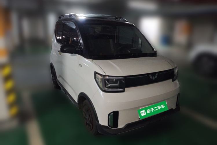 Used Wuling Hongguang MINIEV 2022 GAMEBOY 200km Gaming Edition with Lithium Iron Phosphate Front Right 45 Deg