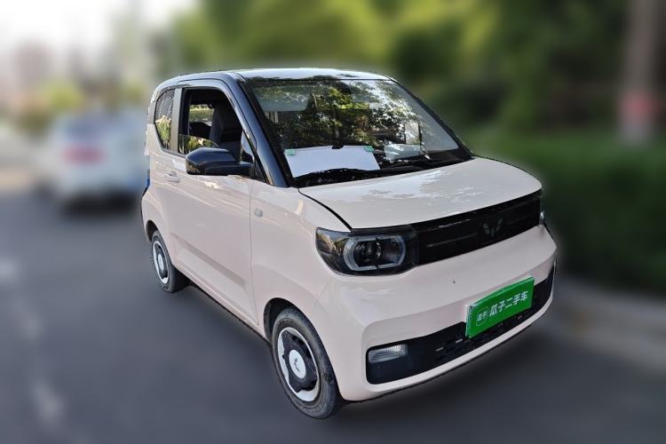 Used Wuling Hongguang MINIEV 2022 Macaron Premium Model – Lithium Iron Phosphate Front Right 45 Deg