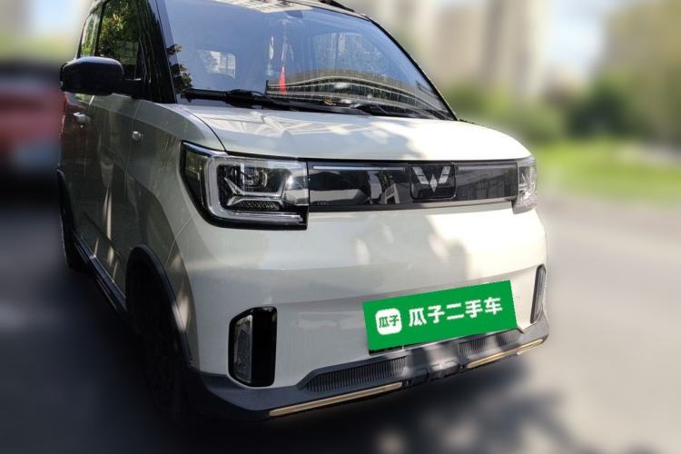 Used Wuling Hongguang MINIEV 2022 GAMEBOY 300km Enthusiast Model with Lithium Iron Phosphate Front Right 45 Deg