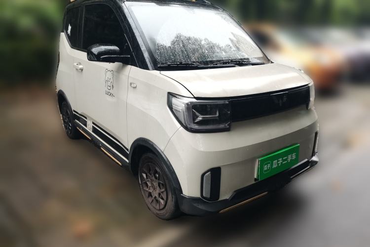 Used Wuling Hongguang MINIEV 2022 GAMEBOY 200km Gaming Edition with Lithium Iron Phosphate Front Right 45 Deg